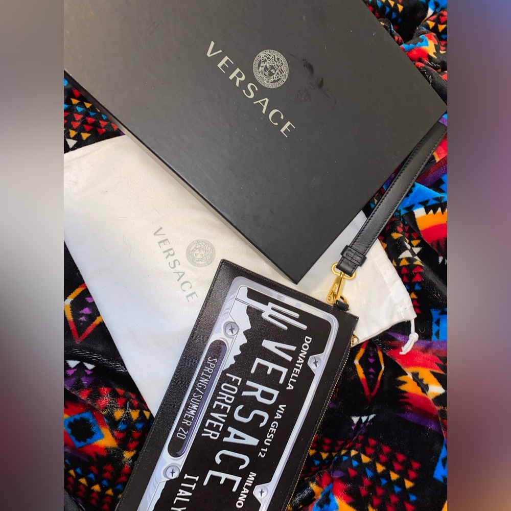 Mens Versace clutch bag - Picture 2 of 2